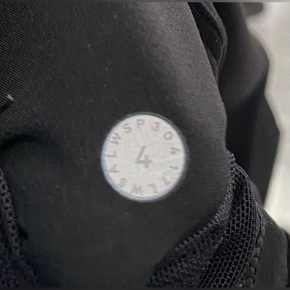 Lululemon On The Fly Black Jogger Pants Womens Size 4 - Picture 4 of 7